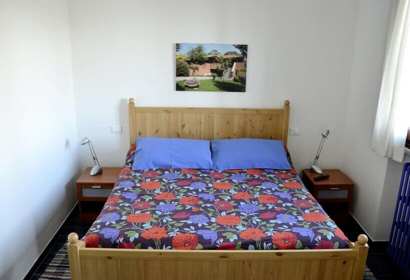 فندق B&b Tana Della Volpe