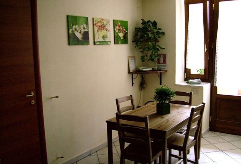 Szálloda Bed & Breakfast Villa Mena