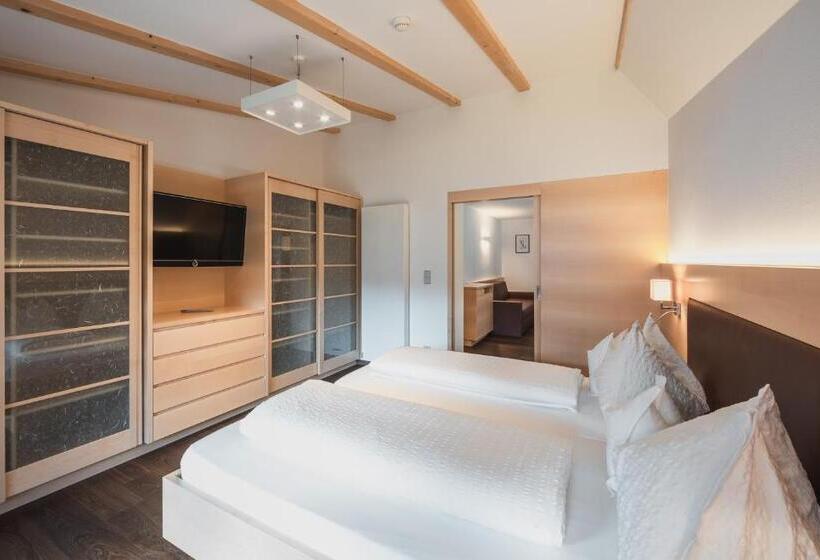 בית מלון כפרי Bischofhof   Bistro Jasmin