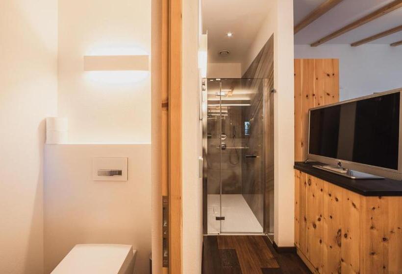 בית מלון כפרי Bischofhof   Bistro Jasmin