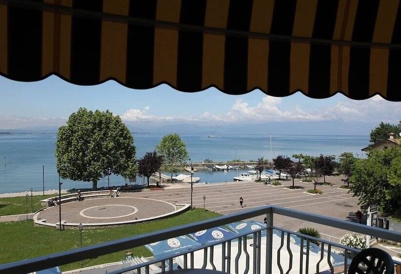 ホテル Campanello