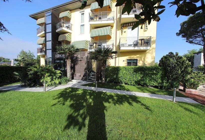 ホテル Campanello