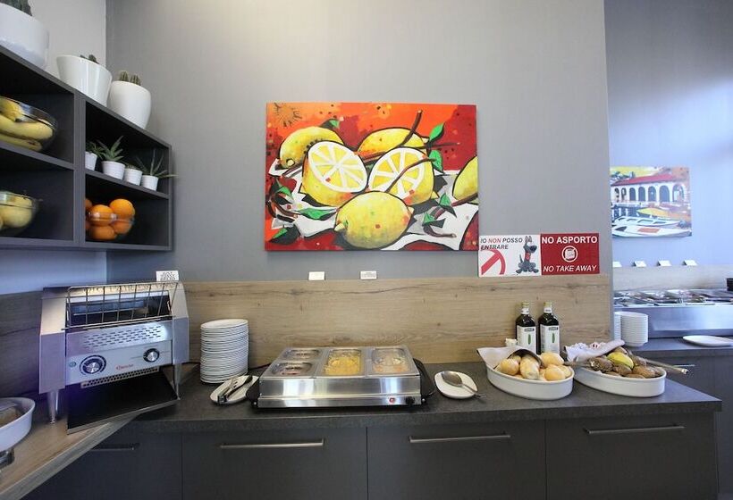 ホテル Campanello