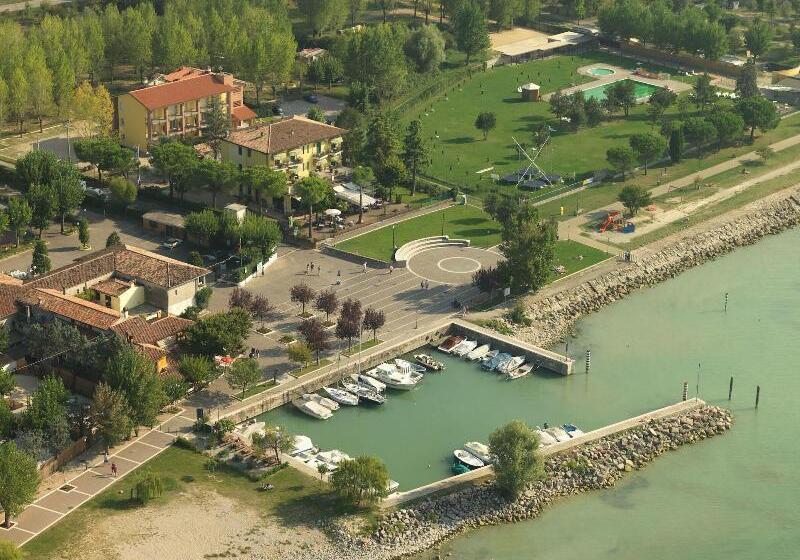 ホテル Campanello