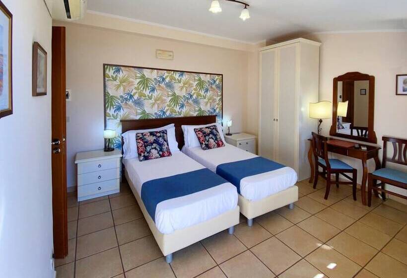 Отель Casa Famiani Bed & Breakfast