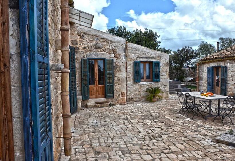 Отель Case Brizza