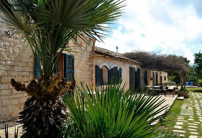 Отель Case Brizza