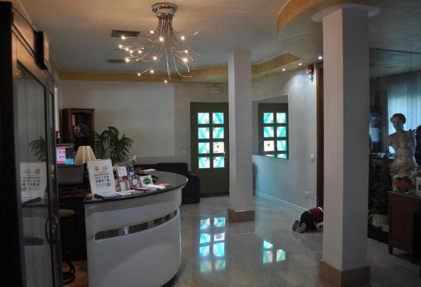 فندق Green Castellani