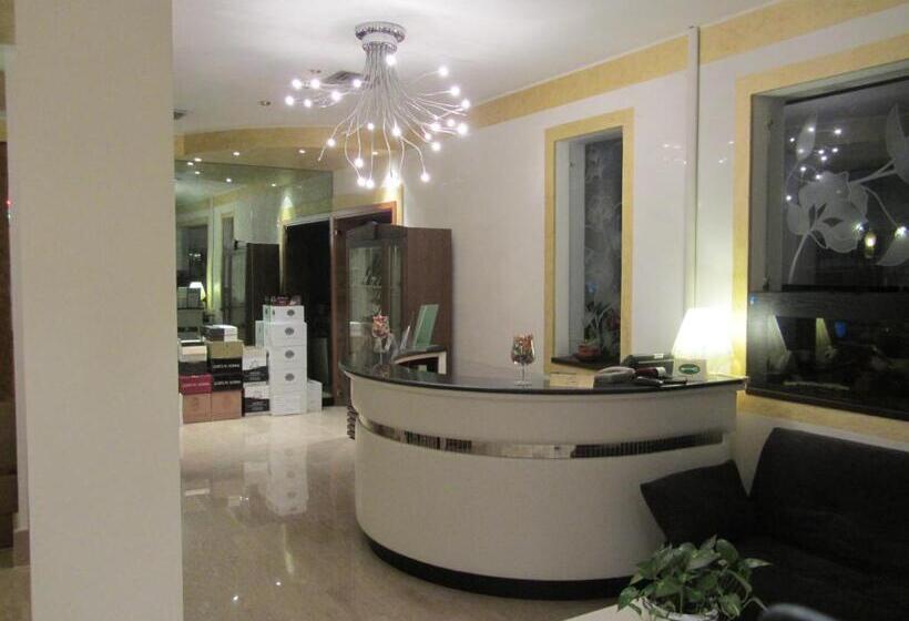 فندق Green Castellani