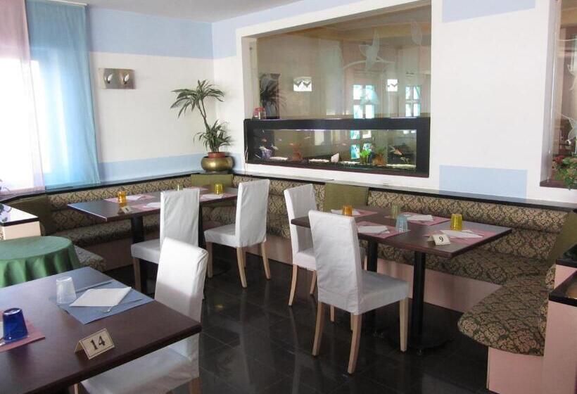 فندق Green Castellani