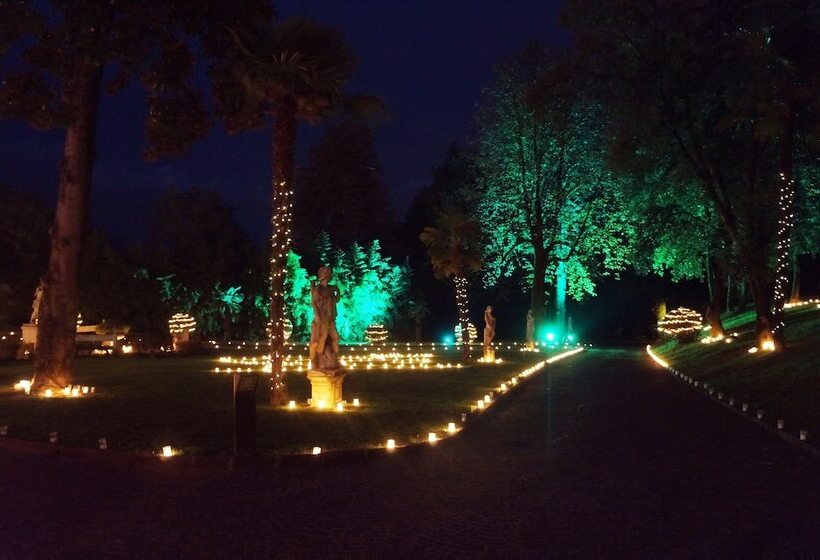 ホテル Castello Di Spessa   Residenze D Epoca