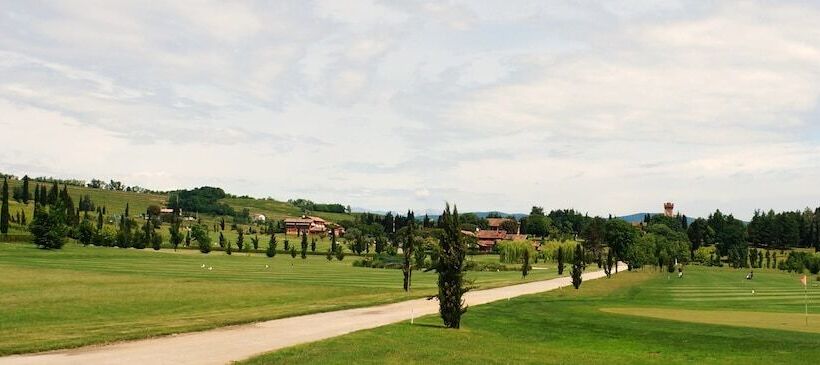 호텔 Castello Di Spessa Residenze D Epoca