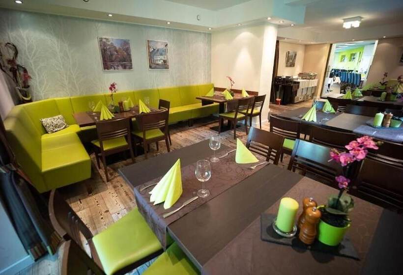 호텔 Domäne Am See