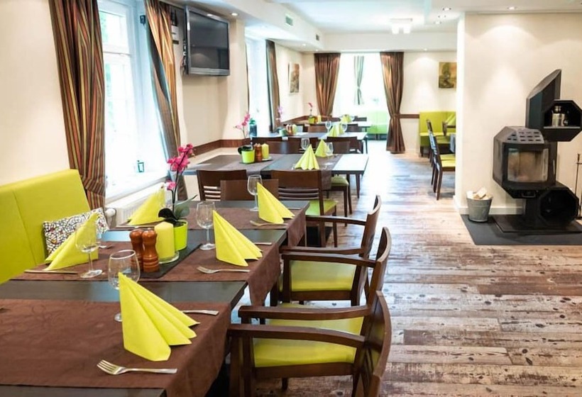 호텔 Domäne Am See