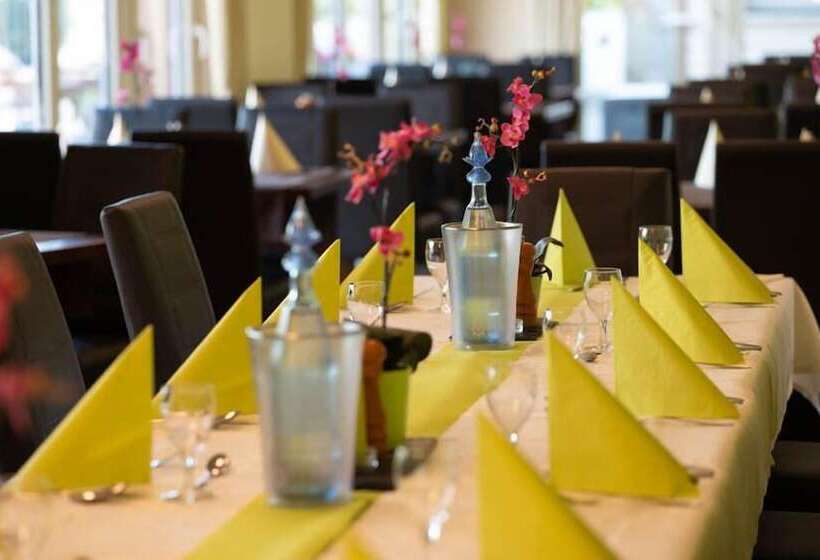 호텔 Domäne Am See