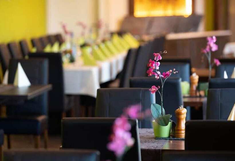 호텔 Domäne Am See