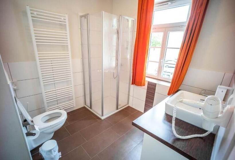 호텔 Domäne Am See