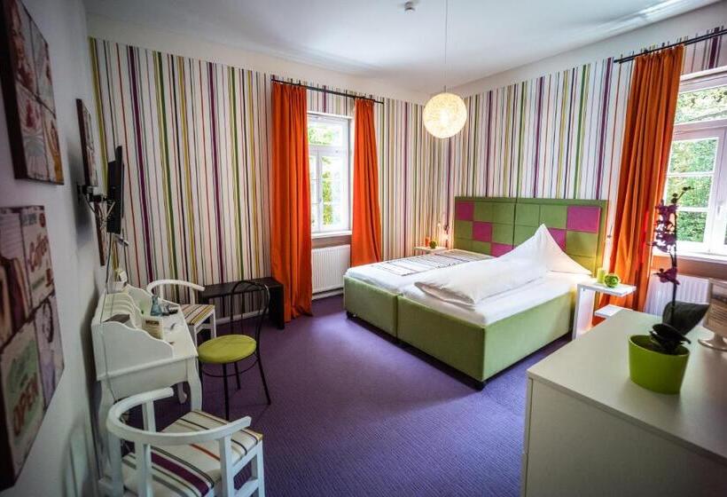 호텔 Domäne Am See