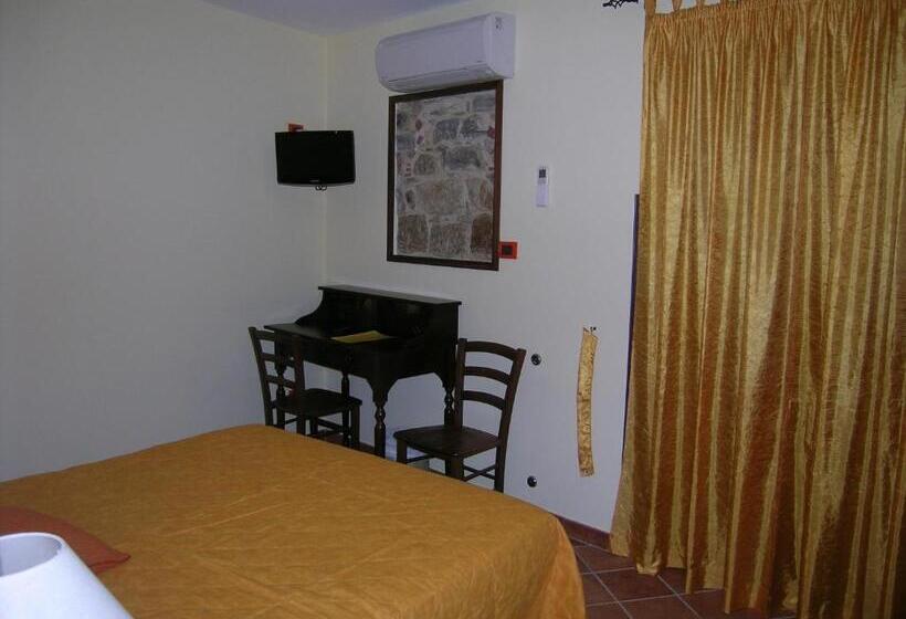 فندق Domus Lilio