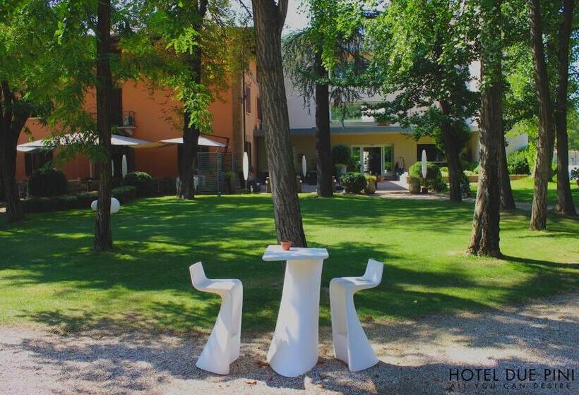 בית מלון כפרי Due Pini