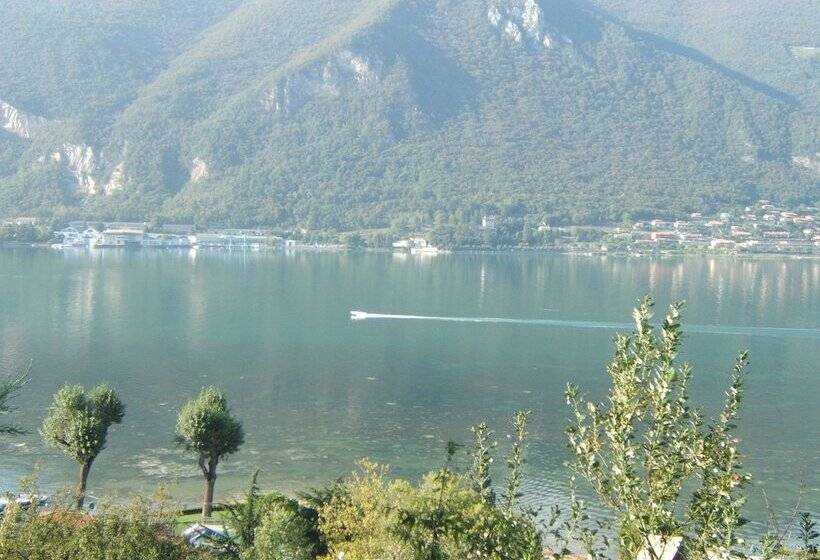 בית מלון כפרי Empire Resort