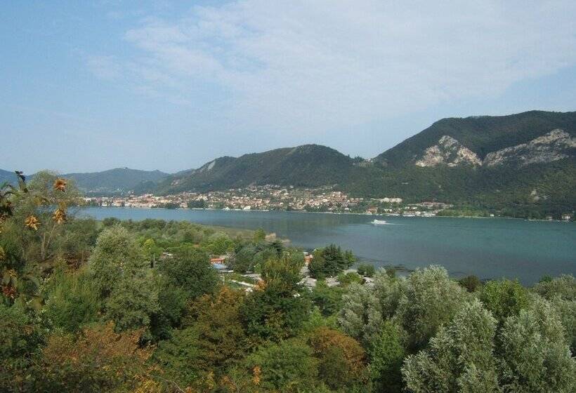 בית מלון כפרי Empire Resort