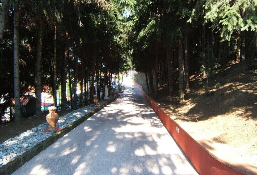 ホテル Empire Resort