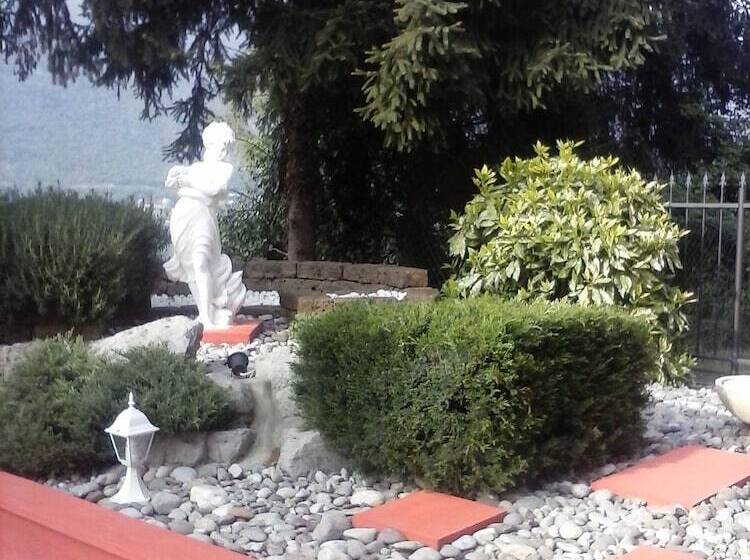 בית מלון כפרי Empire Resort