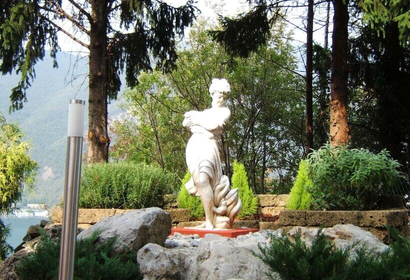 ホテル Empire Resort