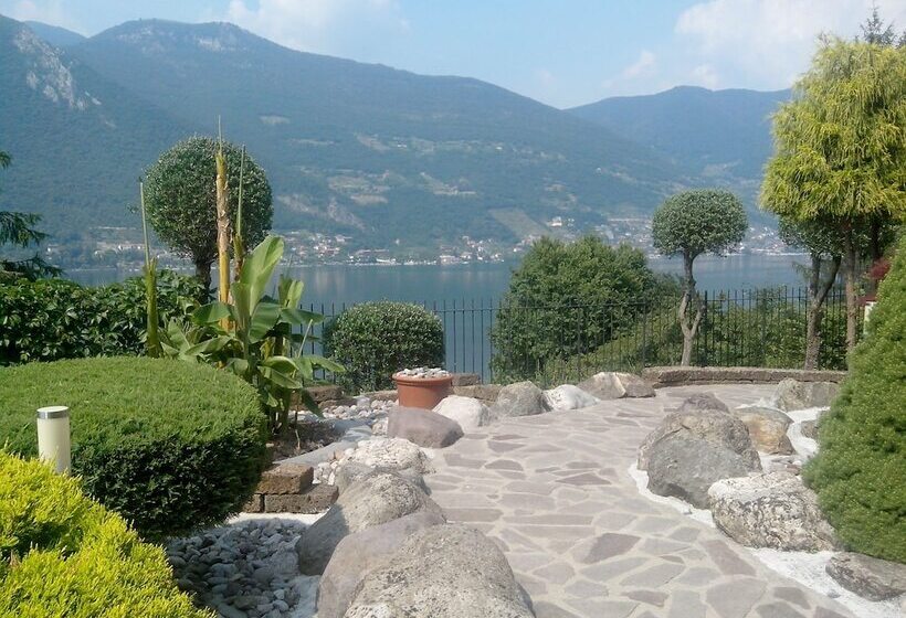 בית מלון כפרי Empire Resort