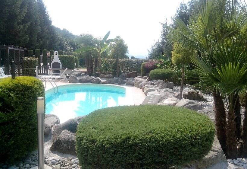 בית מלון כפרי Empire Resort