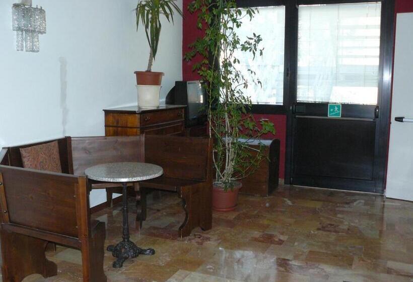 Confidence Hotel Europa