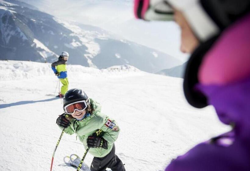 בית מלון כפרי Family Home Alpenhof