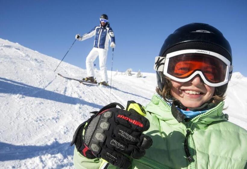 בית מלון כפרי Family Home Alpenhof