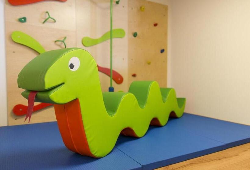 בית מלון כפרי Family Home Alpenhof