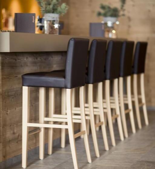 בית מלון כפרי Family Home Alpenhof