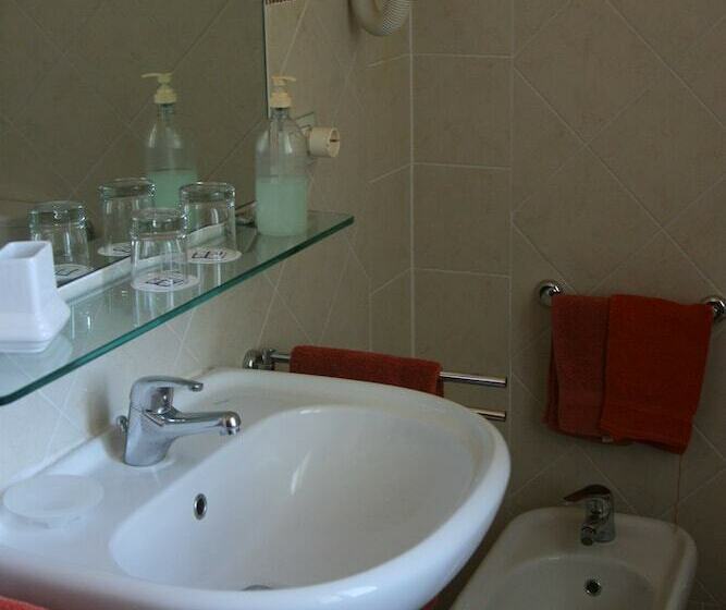 בית מלון כפרי Fattoria Nuova Pievanella