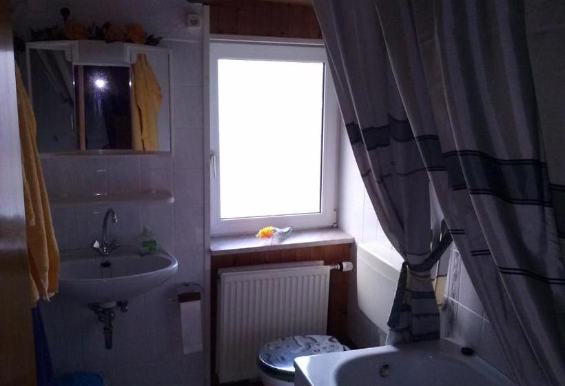 هتل Ferienwohnung Langelsheim