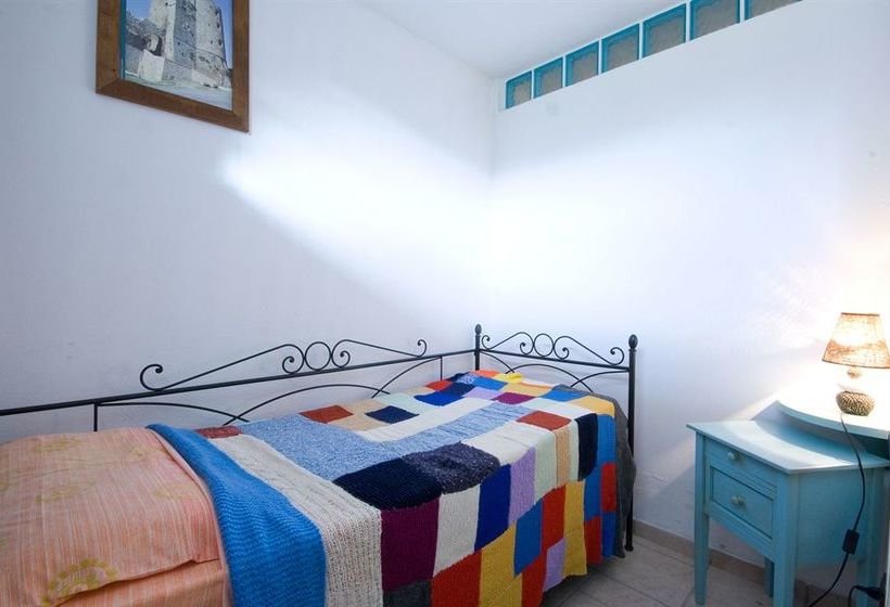 هتل Follonica Apartments