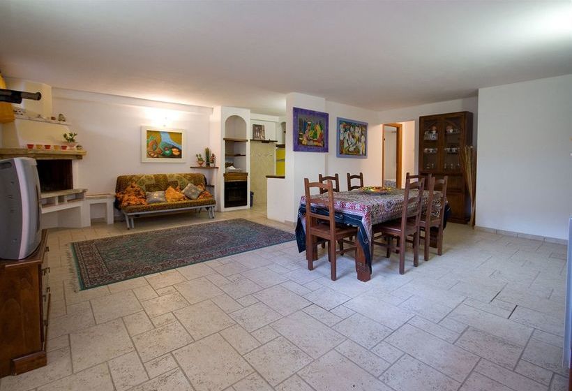 هتل Follonica Apartments