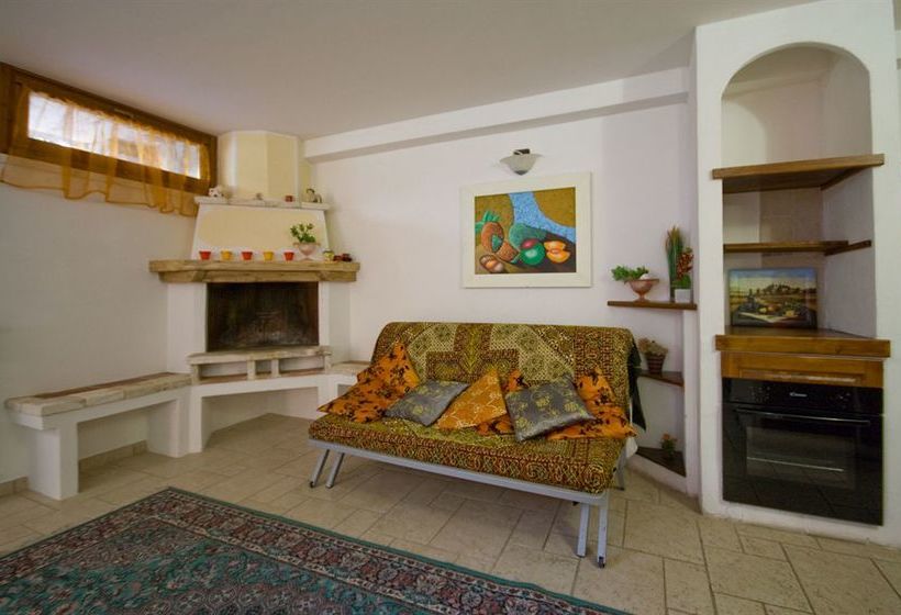 هتل Follonica Apartments