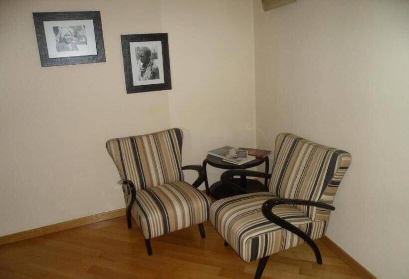 ホテル Fontana Santa