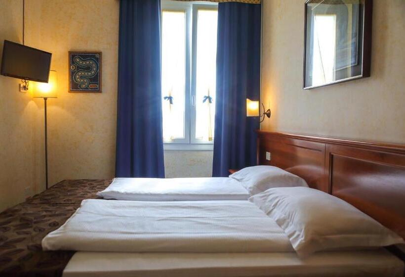 בית מלון כפרי Garnì Riviera