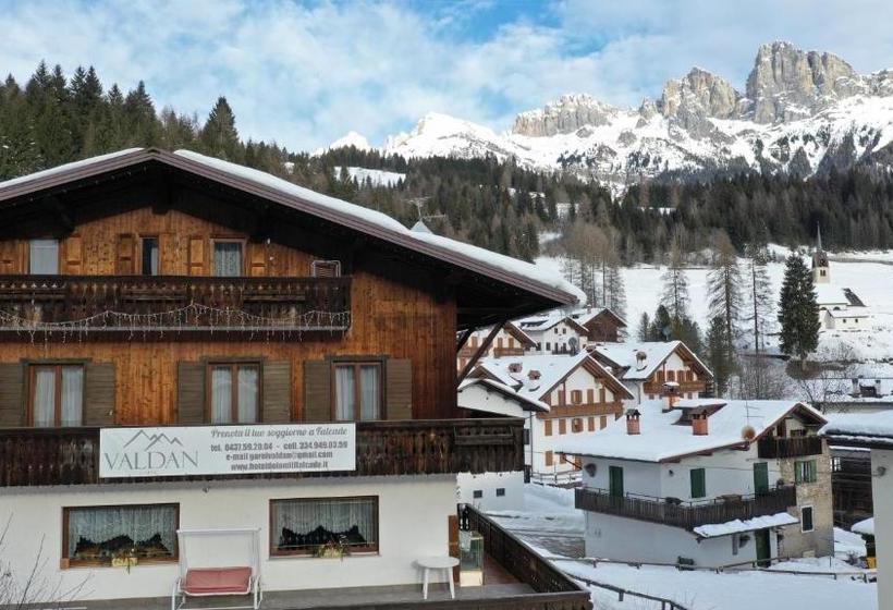 ホテル Garnì Valdan