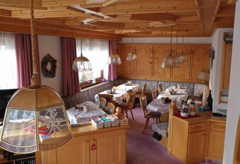 ホテル Garnì Valdan