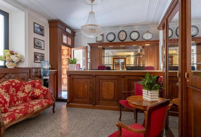 בית מלון כפרי Garni Corona