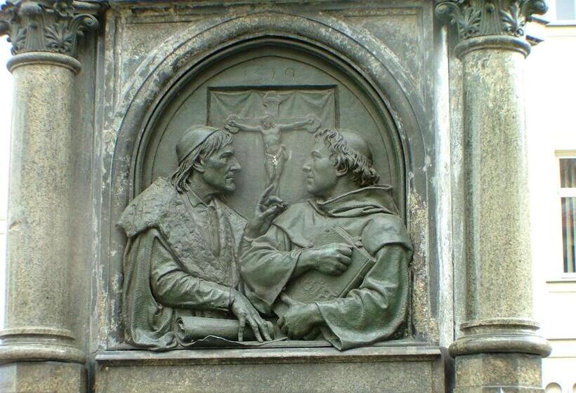 בית מלון כפרי Garni Pension Zur Lutherstadt