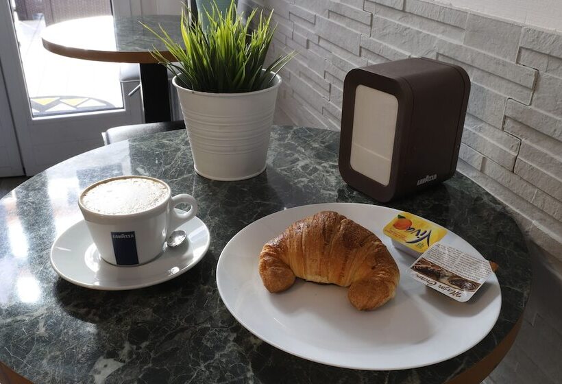 هتل Guest House Pirelli Milano