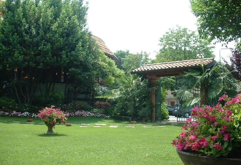 Отель Il Rustichello