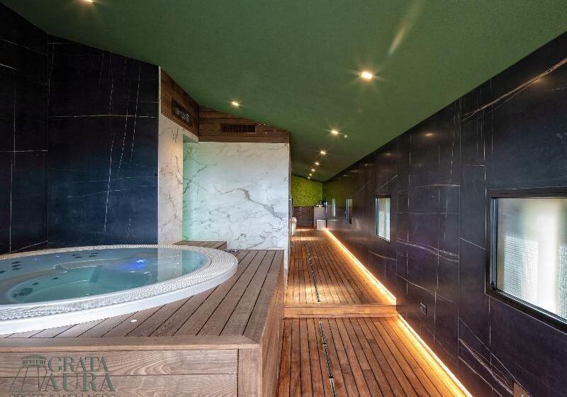 هتل La Loggia Historic Resort